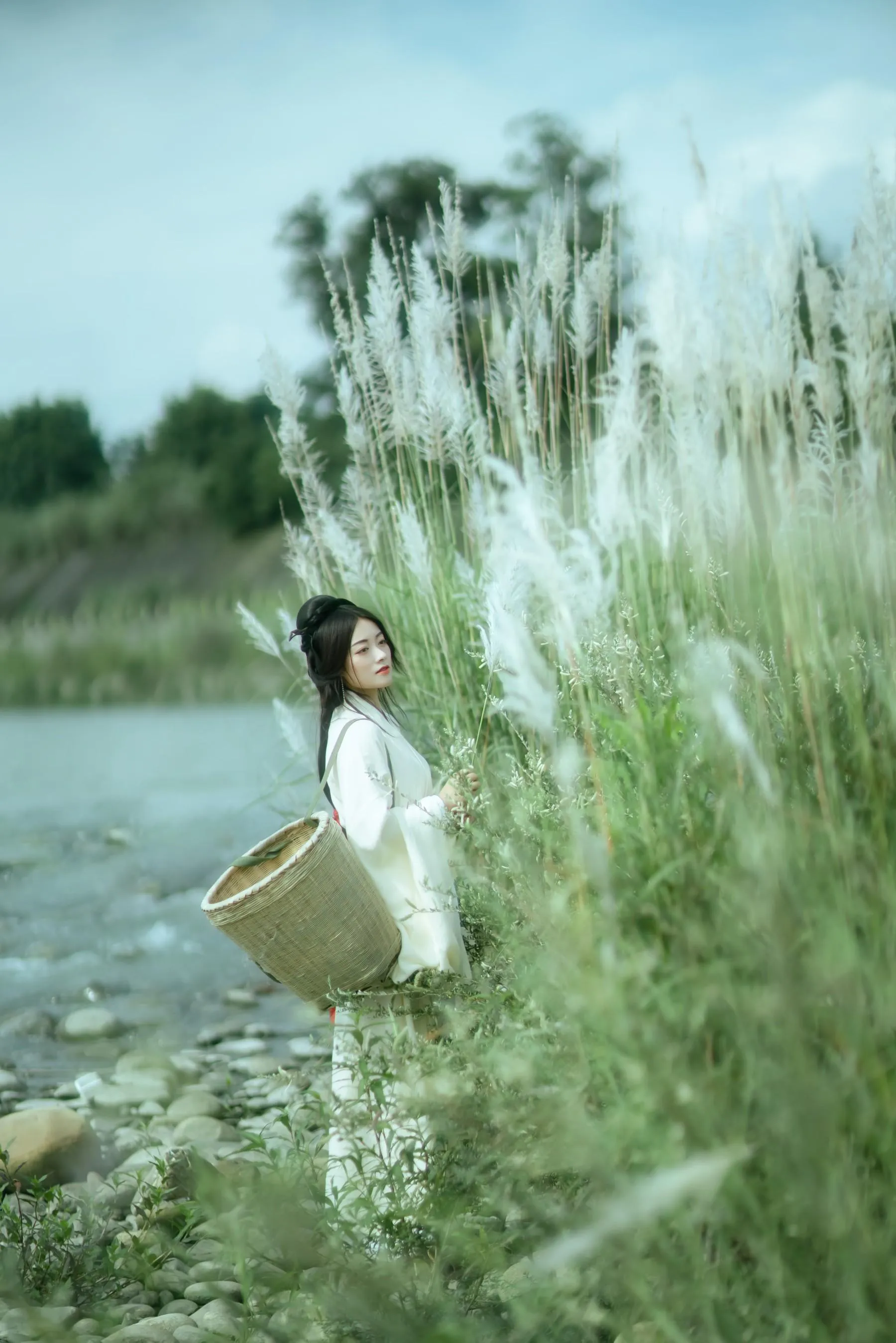 [YITUYU艺图语]2022.01.05 芦花漫 陌颜 [30P]插图1